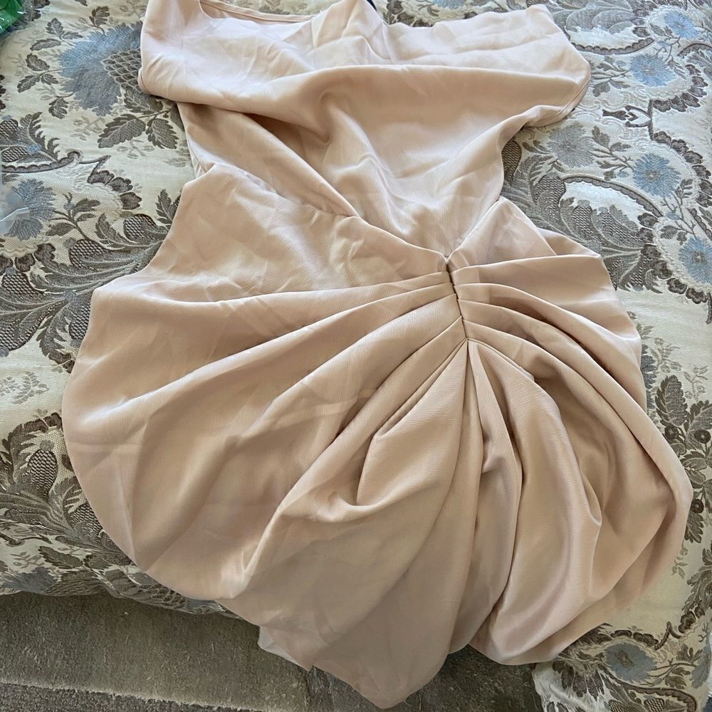 PrettyLittleThing Satin Off-Shoulder Ruched Midi Dress – NWT - Picture 4 of 6